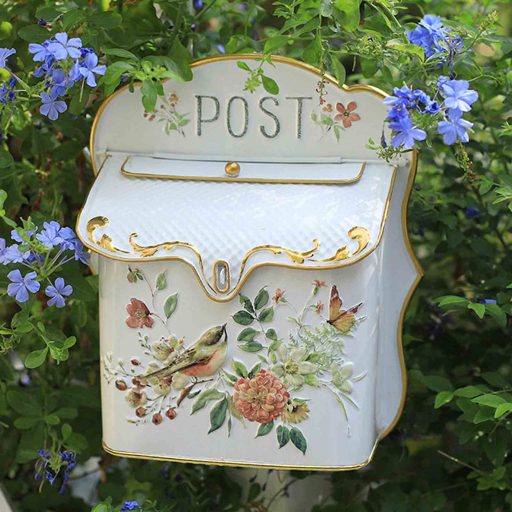 Vintage Embossed Metal Wall Mount Mailbox, Retro Iron Multi‑Purpose Letter Box for Home Garden Porch Balcony Wall Decor